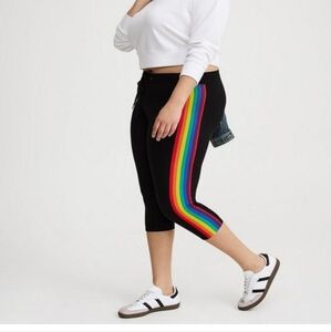🆕️🌈 PEDAL PUSHER RAINBOW SIDE STRIPE SIGNATURE WAIST PREMIUM LEGGING🌈